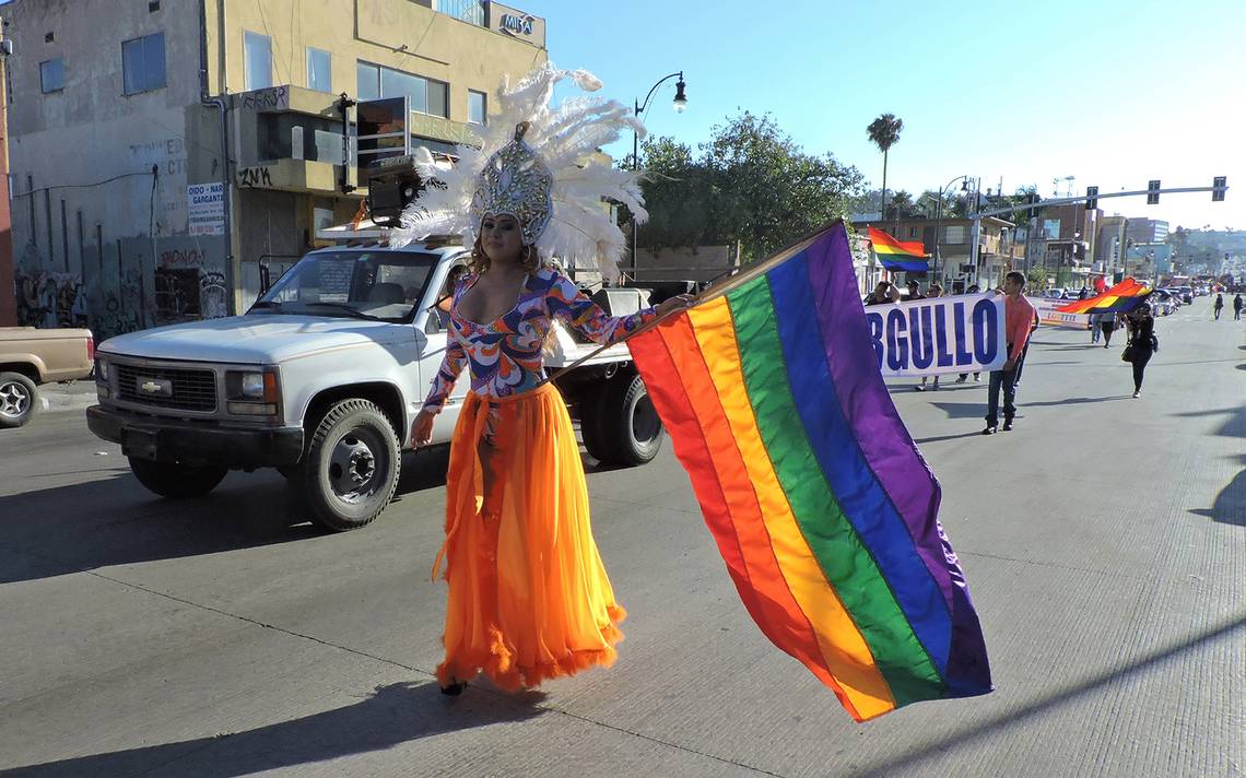 Esperan a m s de 10 mil personas en marcha del orgullo gay El