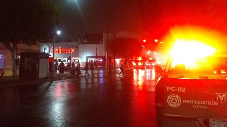 Incendio en techo de supermercado de zona centro - El Sol de Tijuana |  Noticias Locales, Policiacas, sobre México, Baja California y el Mundo